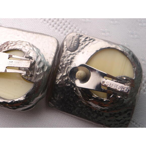 Vintage Les Bernard Signed Silver Tone and Cream Clip-On Earrings Lot 3 - Picture 3 of 9